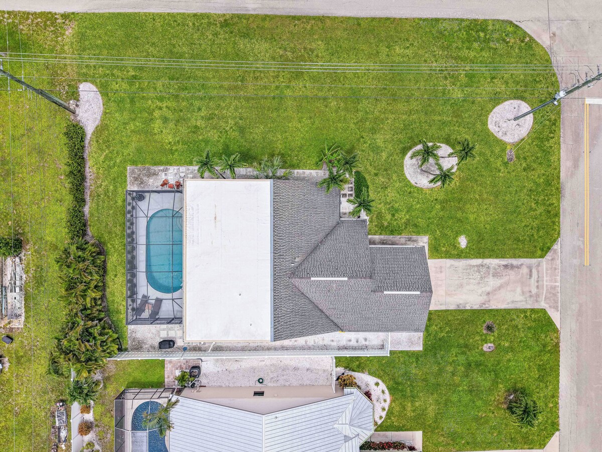 Photo 35 of Coastal Hideaway - Minutes to Barefoot & Bonita Beach