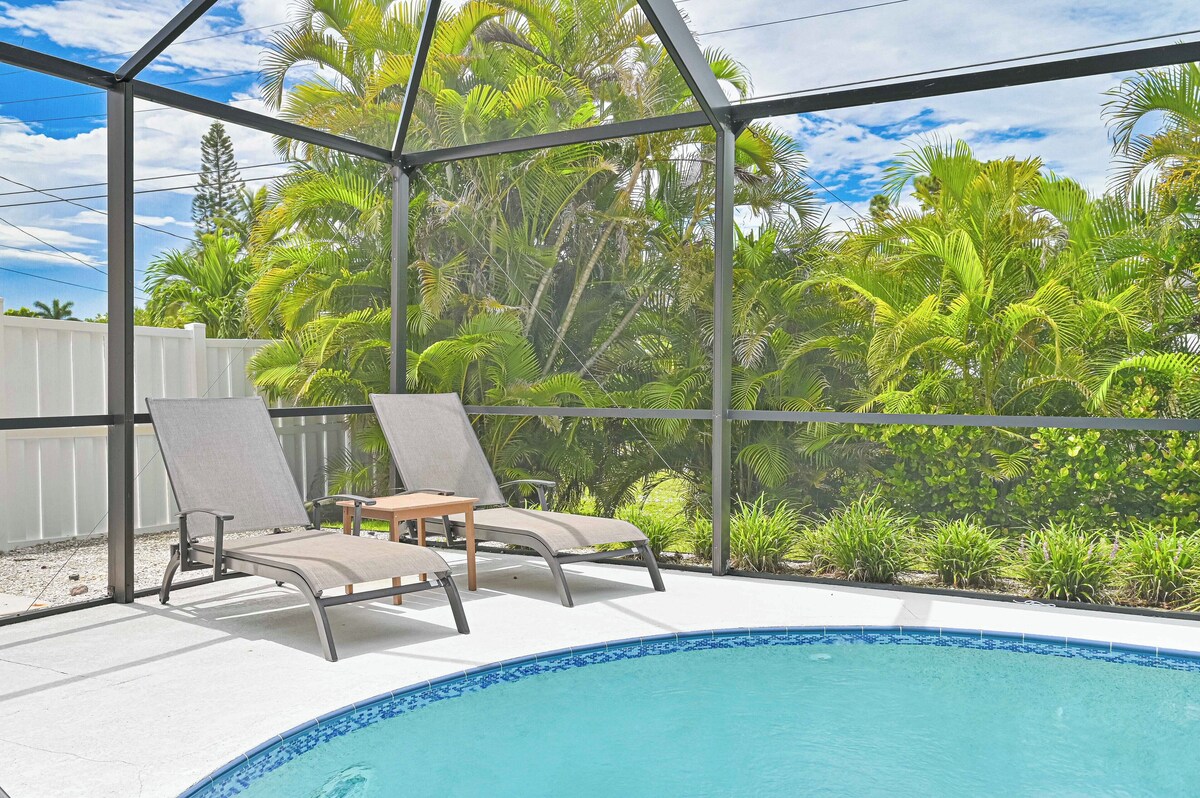 Photo 4 of Coastal Hideaway - Minutes to Barefoot & Bonita Beach