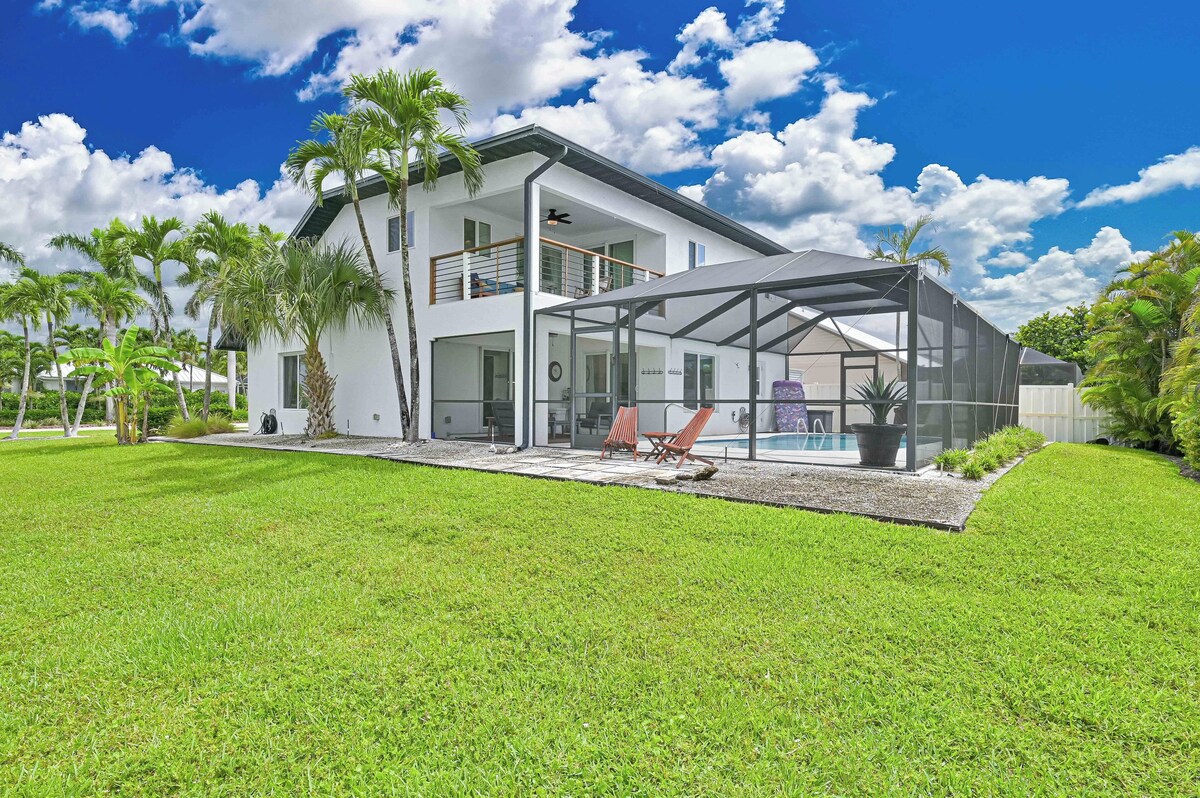 Coastal Hideaway - Minutes to Barefoot & Bonita Beach
