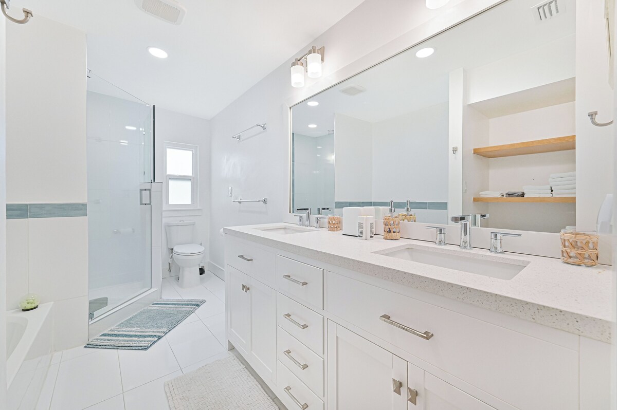 Photo 42 of Coastal Hideaway - Minutes to Barefoot & Bonita Beach