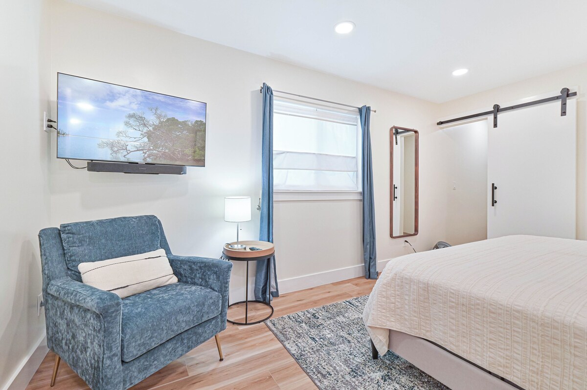 Photo 21 of Coastal Hideaway - Minutes to Barefoot & Bonita Beach