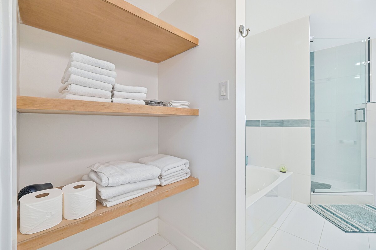 Photo 44 of Coastal Hideaway - Minutes to Barefoot & Bonita Beach