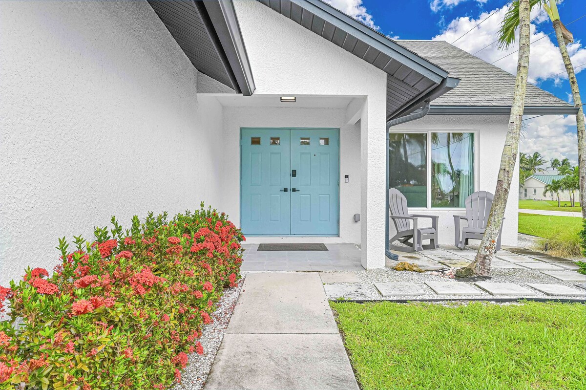 Photo 6 of Coastal Hideaway - Minutes to Barefoot & Bonita Beach