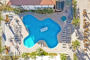 Piscine intérieure, piscine chauffée