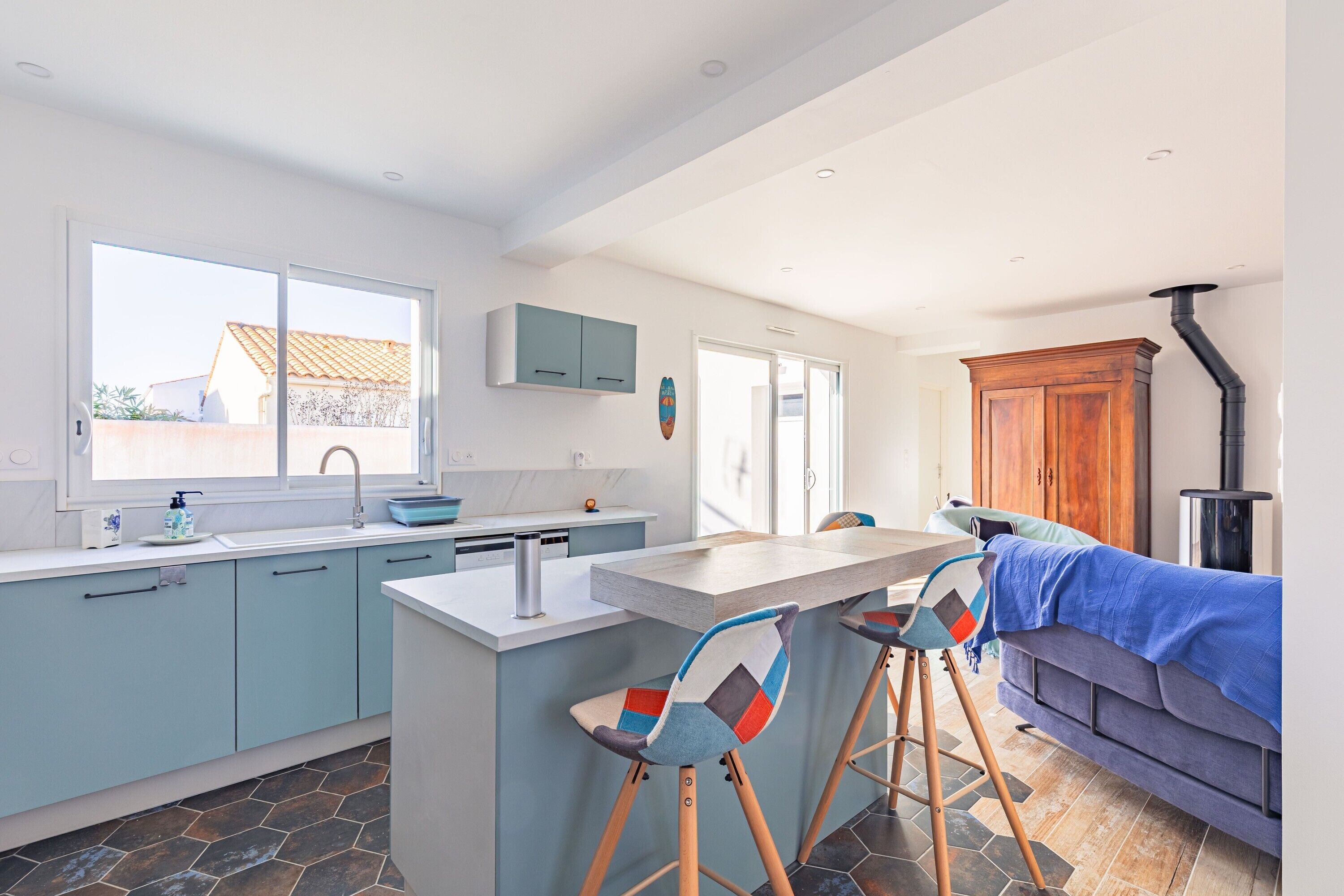 冰箱、微波炉、烤箱、炉灶