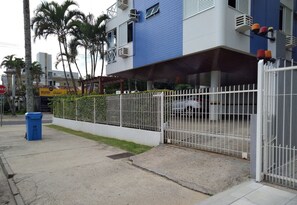 Property grounds - Apt With Grill 300m From the Beach Mdo201 (Florianópolis)