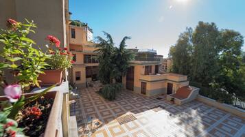 Quarto casal, vista para o jardim | Vista do quarto