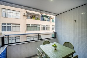 基本公寓 | 室外用餐