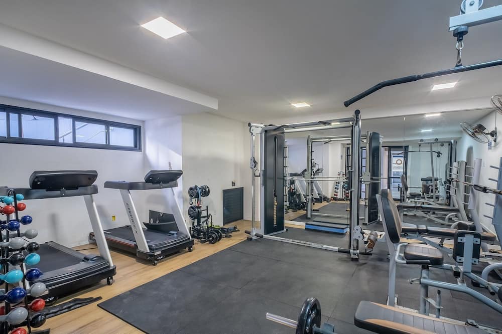 Apart in Condo w/ Pool and Gym Ste0312