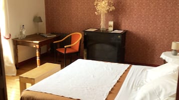 Comfort Room | Free WiFi