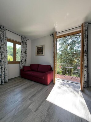 룸, 침실 1개, 장애인 지원, 발코니 | 거실 공간