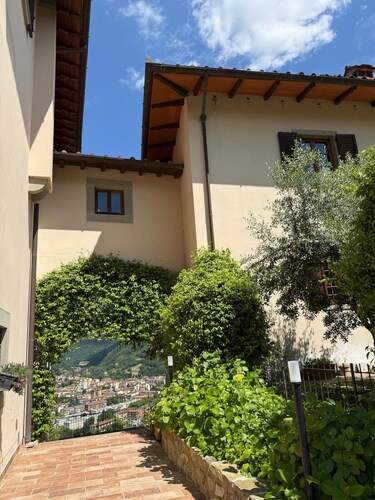 Room-charming Guest Room in Villa Casave