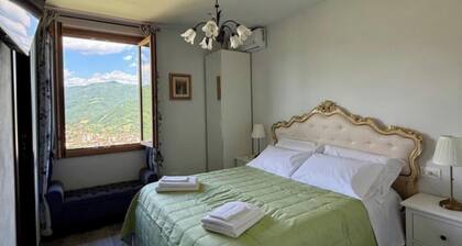 Room-charming Guest Room in Villa Casave