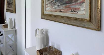 Room-charming Guest Room in Villa Casave