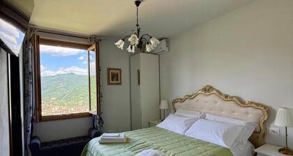 Room-charming Guest Room in Villa Casave