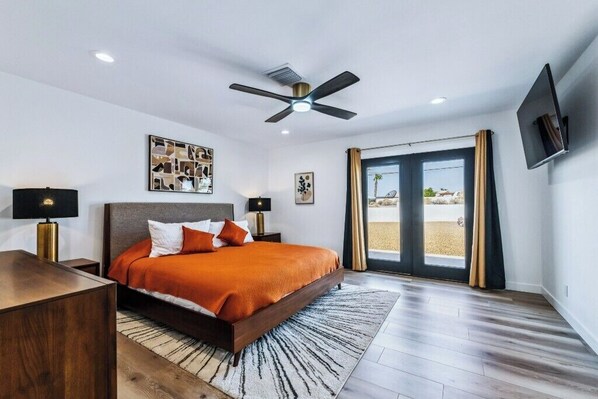 3 bedrooms, iron/ironing board, free WiFi, bed sheets