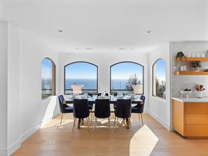 Dining - Villa Costera - Malibu Lookout Mediterranean with Multi-Level Living (Malibu)