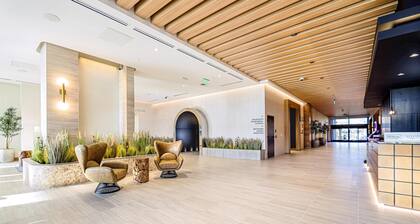 The Key Hotel Dubuque, Tapestry Collection by Hilton