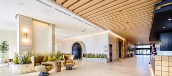 The Key Hotel Dubuque, Tapestry Collection by Hilton