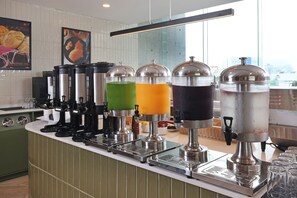 Free daily buffet breakfast 