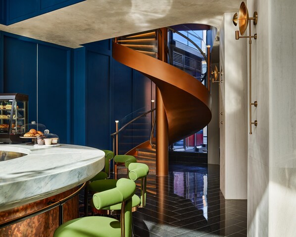 Petit déjeuner anglais servi tous les jours en supplément