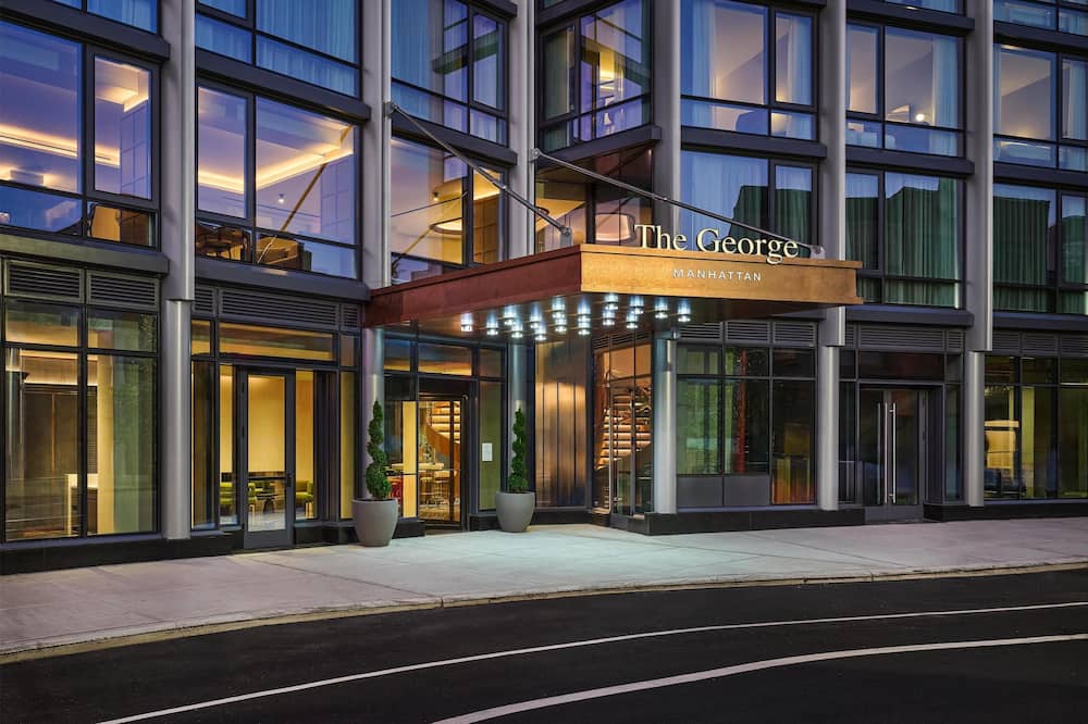 The George Manhattan, Tapestry Collection by Hilton+++