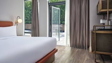 In-room safe, iron/ironing board, free WiFi, bed sheets