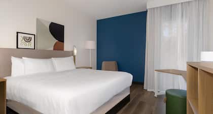 Spark By Hilton Montreal Midtown