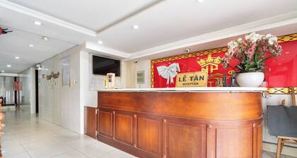 Collection O Nam Phuong Hoang Hau Near Lotte