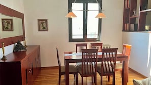 Apartment, 1 Bedroom, Balcony | Dining room