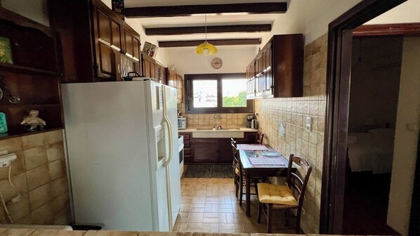 Apartment, 1 Bedroom, Balcony | Interior