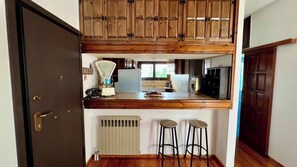 Apartment, 1 Bedroom, Balcony | Interior