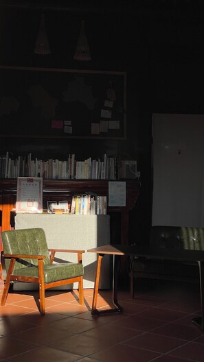 Living area - KIVALA Hostel (Jincheng)