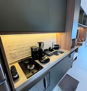 Full-size fridge, microwave, stovetop, coffee/tea maker - Varandas Porto de Galinhas (Ipojuca)