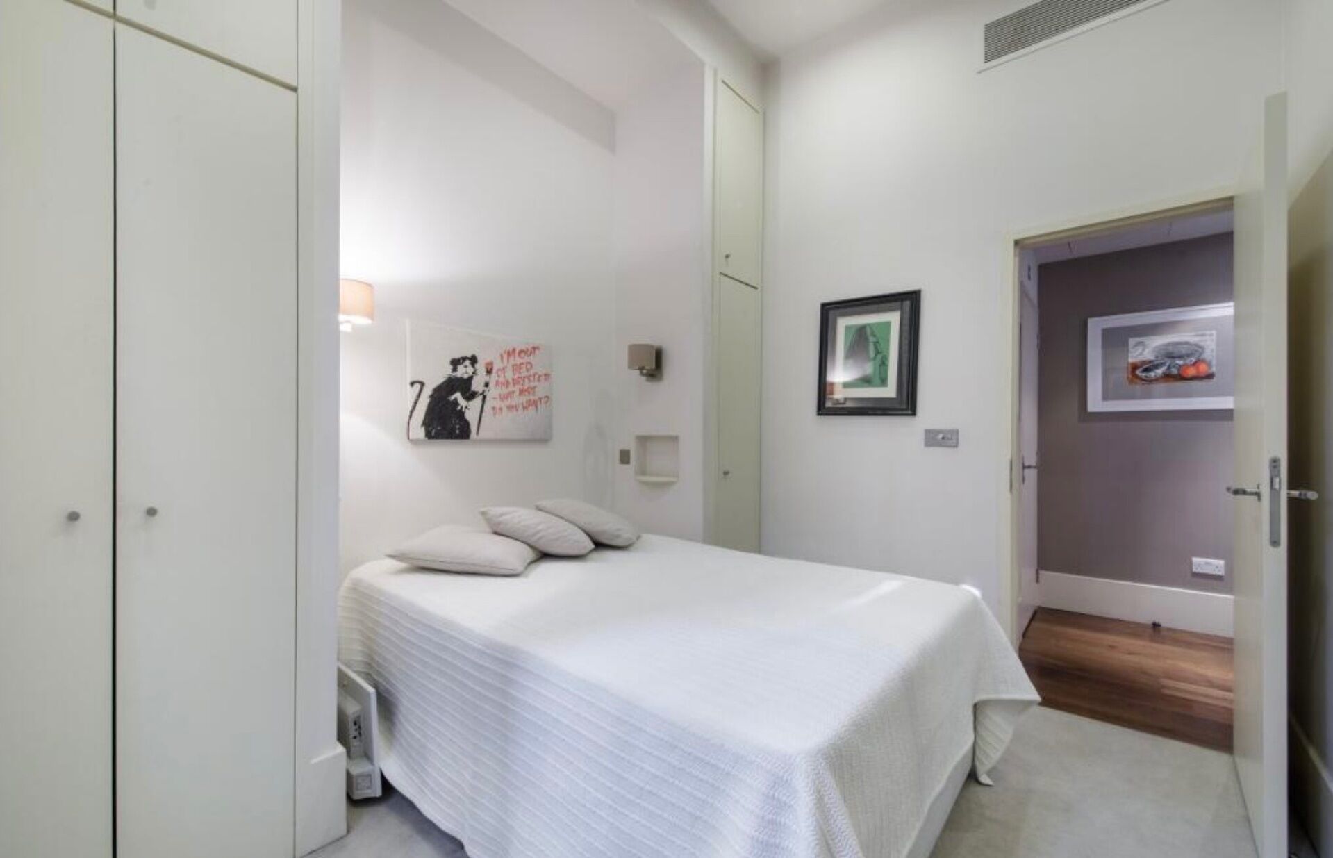 1 غرفة نوم ومكواة/لوح كي وواي فاي مجانًا وملاءات أسرّة