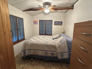 WiFi, bed sheets