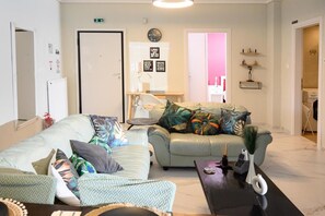 Appartement, 3 chambres, fumeurs, balcon | Salle de séjour