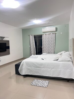 5 bedrooms, iron/ironing board, free WiFi, bed sheets - Casa COP30 14 leitos, Condominio Segurança armada 24h (Tapanã Belém)