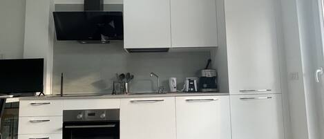 冰箱、烤箱、洗碗机、茶具/咖啡用具