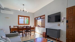 Unclassified image, 2 of 29, button - House With Pool Near the Beach Jde792 (Florianópolis)
