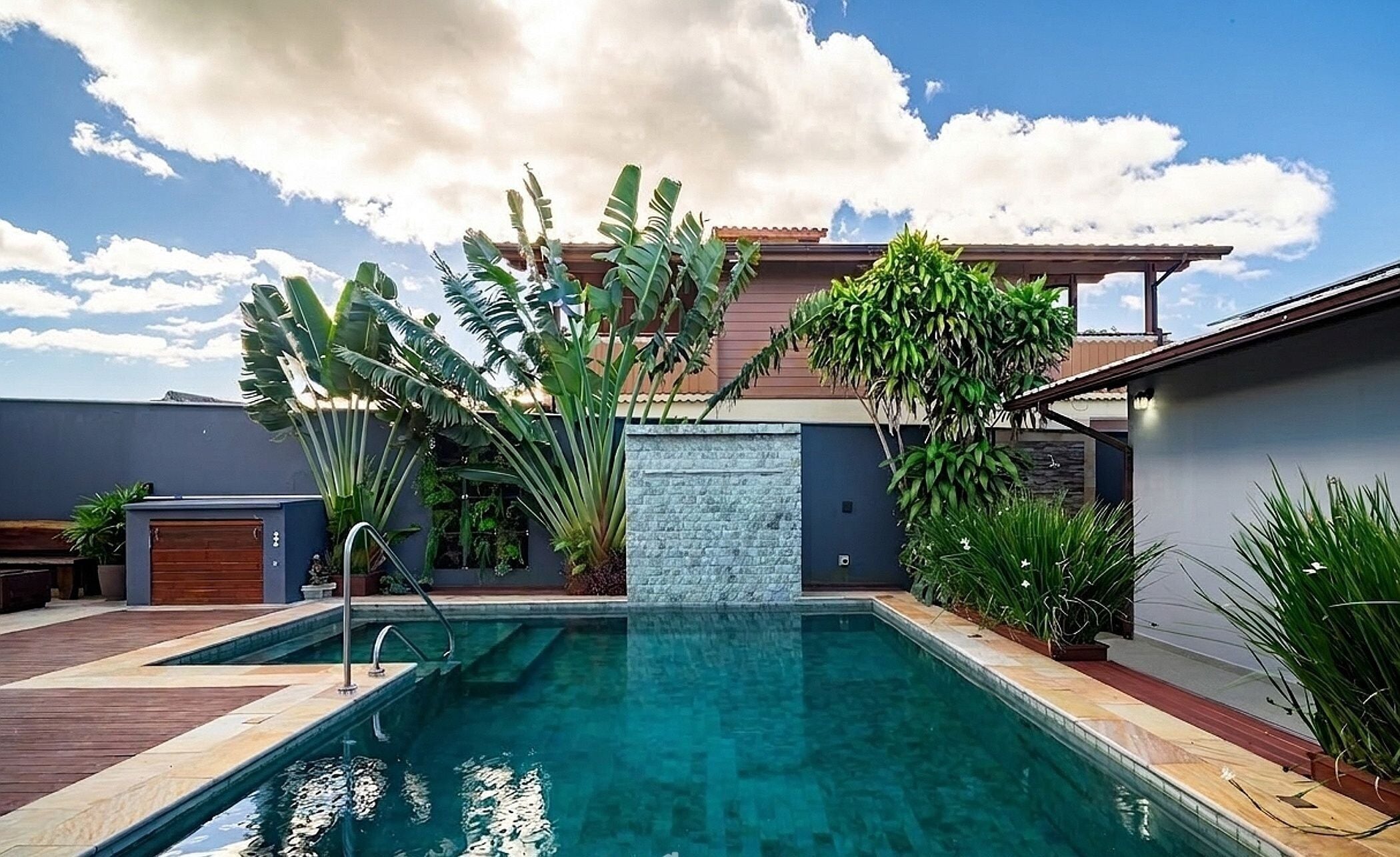 Vila básica | Piscina | Piscina externa