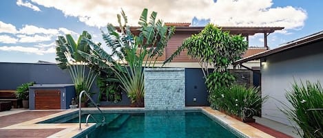 Villa básica | Alberca | Alberca al aire libre