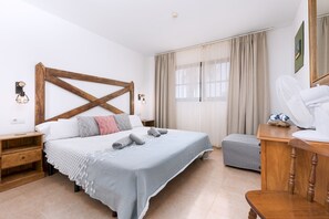 2 makuuhuonetta, silitysrauta/-lauta, Wi-Fi, vuodevaatteet