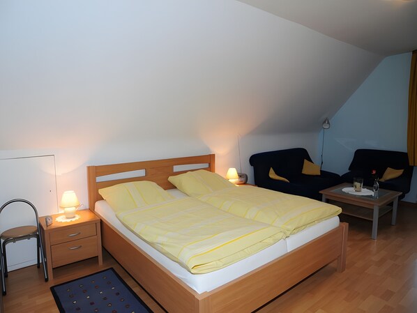 1 bedroom, iron/ironing board, WiFi, bed sheets