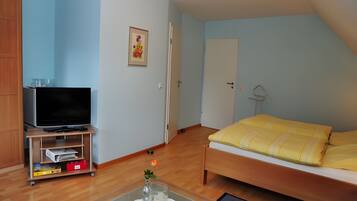 1 chambre, fer et planche à repasser, Wi-Fi, draps fournis