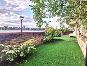 Property grounds - Breathtaking Riverside Apartment - in zone 1 (London)