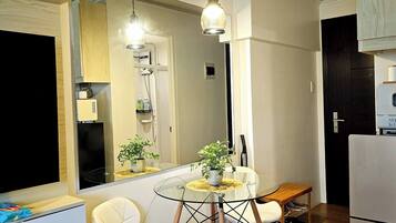 Shared Dormitory, Accessible, Mountain View | Living room