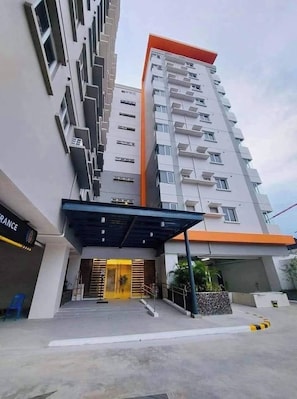 Shared Dormitory, Multiple Bedrooms, Accessible, Mountain View | Exterior