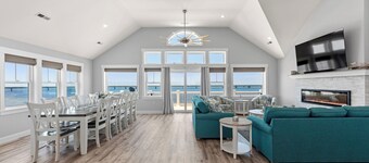 Livin' The Dream: Soundfront | Pool | Hot Tub