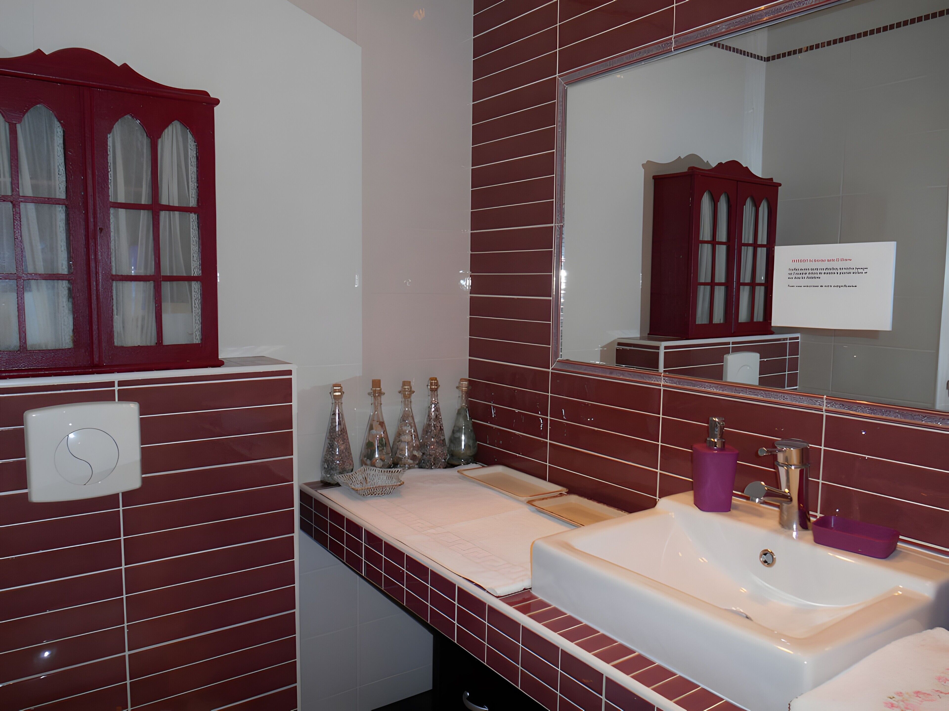 シャワー、ヘアドライヤー、タオル